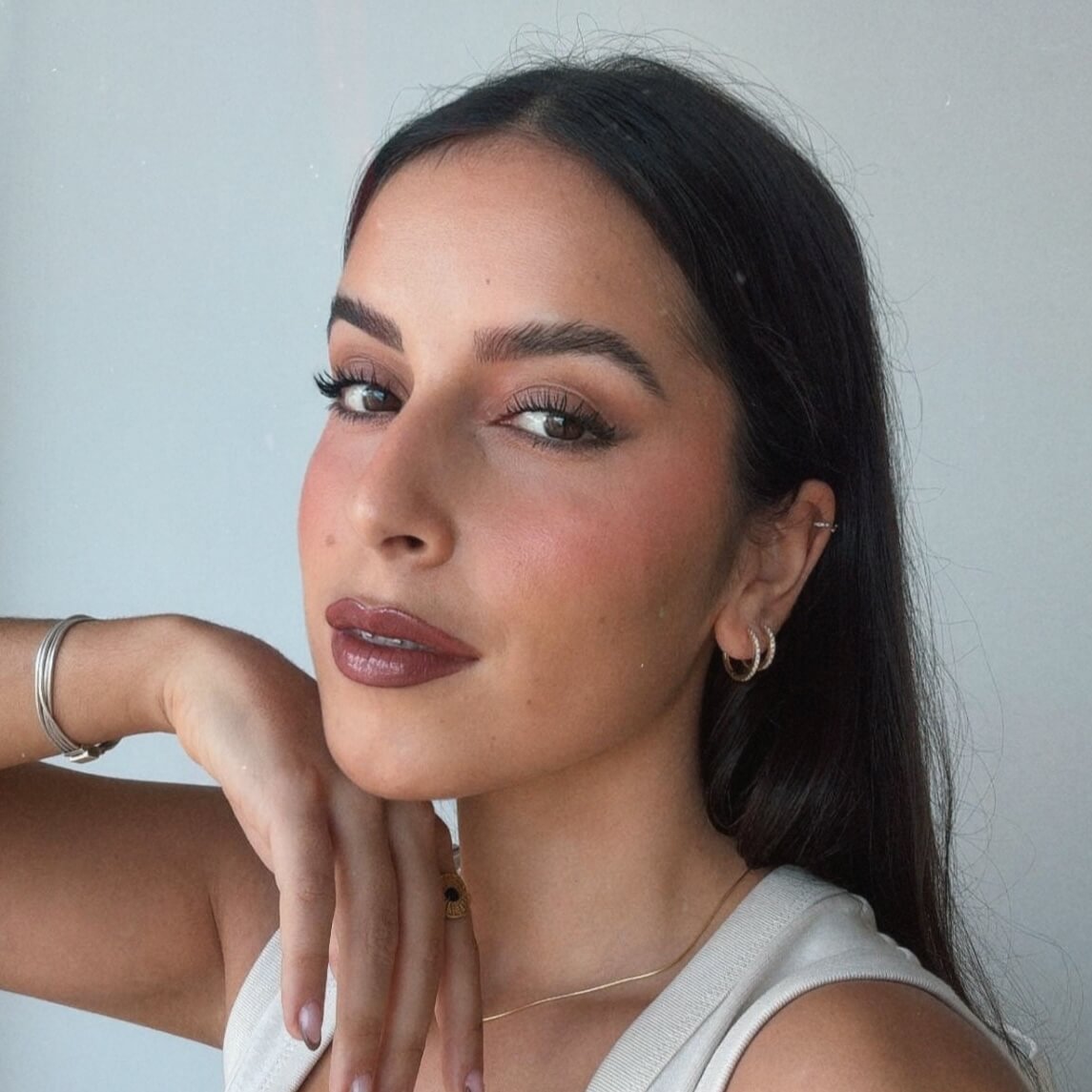 The No Make Up Look with Vellora Lash and Brow Serum